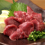 Horse lean meat sashimi delivered directly from Kumamoto