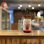 Ganso Sutamina Yakitori - 須坂フルーツエール（ドライ）、アルコール５％、果汁20％。
      りんごの甘さを控えて、香りや酸味を残したキレのあるテイストです。