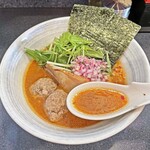 石山商店 - 京都産の赤味噌と北海道産の赤味噌の2種類の味噌を使用したスープ