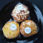 わくわく広場 - マフィン(オレンジカスタード、ブルーベリークリームチーズ、さくらホワイトチョコ)