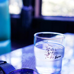 喫茶 ソワレ - ソワレのグラスで冷たいお水を。