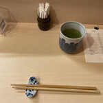 立喰い寿司 あきら - カウンター7席