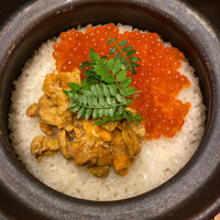神楽坂 夢二 - ウニとイクラの土鍋ご飯