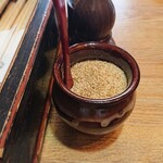 銀座 長寿庵 - 用途不明の磨り胡麻