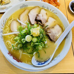 大阪ふくちぁんラーメン - 醤油チャーシューメン 大盛り