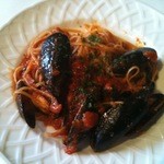 イル・ボッコーネ - 2010年9月訪問時のパスタ　ムール貝のトマトソースパスタ