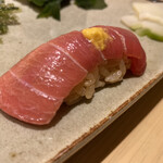 不動前 すし 岩澤 - 握り:中トロづけ