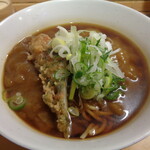 一〇そば - カレーそばにちくわ天半分