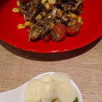 アジアン酒場 親の家 - ラペットゥ