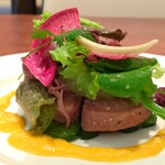 ラトリエ ド ルキャン - ■オードブル：桜ブリの軽いスモーク
      ～ホタルイカとサワーポメロのサラダ仕立て～