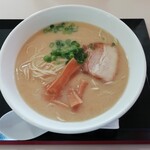 Yamafuku - ランチの豚骨醤油ラーメン