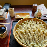 Soba Dokoro Tsuyu Shita Ume No Hana - 