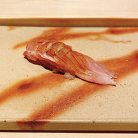 鮨 銀座 おのでら - イサキ