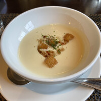 ビストロ ボナップ - これ、感動するほど美味しかった　
                    オニオンの甘味とコク