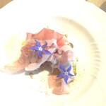 La Brianza - クラッタとグリルキャベツ。口どける魅惑味わいのクラッタ、グリルキャベツの香ばしさとソースのさわやかさがこれまた絶妙で、いつまでも食べていたくなる・・(遠い目) でも欲張りだから、他にもいろいろ食べたい