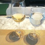 La Brianza - この日選んで下さったワインプーリア種白ハーフ。この日はハーフ＆ハーフで、後半はシチリアの赤いただきました。どちらもおいしい、ブリアンツァのお料理といただくワインは格別においしい♡