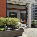 La Brianza - 春の陽気。風も強くなくて、桜を見ながら散歩が幸せ♪