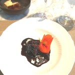 La Brianza - しっかり繊維質な肉質に甘めコクあるソースが絶妙マッチ。ワインも合う合う。おいしいわぁ