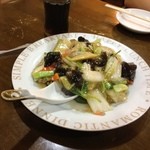 らーめん洋洋 - キクラゲと白菜炒め（６００円）