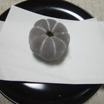 川端道喜 - 菊花餅