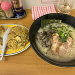 Menya Takashi - 白とんこつラーメン