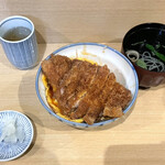 瑞兆 - 「かつ丼 中」1000円