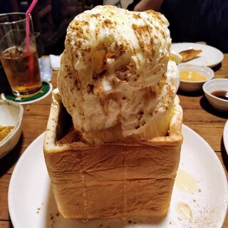 ボリュームmaxハニートースト 落ち着いた雰囲気が人気のお店 By Ray Jp 茶房ズ Chabou S 川越 ダイニングバー 食べログ