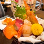立呑み 魚椿 - 本日のオススメ海鮮丼 990円﻿