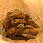 ショップ ヨシダ - 紙袋の中身は