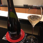 野嵯和 - BLANC de Craie
            →キリリとした泡で乾杯(^^)こういうスタートも良いですね！