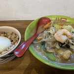 ラーメン 八卦 - 