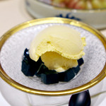 御田町 桃の木 - 老酒のアイスクリーム