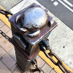 手打式超多加水麺 ののくら - 並び途中の亀