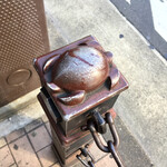 手打式超多加水麺 ののくら - 並び先頭の亀