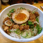 コッチネッラ - 旨辛台湾丼(小)