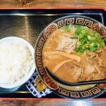 Tokushima Ramen Hiroya - 令和元年7月 徳島ラーメン中盛肉入り 税込750円 ランチタイムライス 税込100円