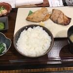 秋田地魚・大かまど飯 いさばや。 - 象潟漁港の焼魚定食　968円