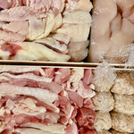 鳥田中 - 設計図通りに格納された七谷赤地鶏　お見事です