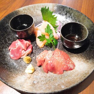 Assorted sashimi