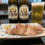 Yakitori Yoshidaya - ビールにやきとり。