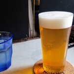 アクワ ブリュー ワークス - アクワ✕GBHのウルル・ケルをうすはりグラスで