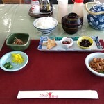 松栄第二別館 - 「朝食 焼き魚待ち」令和三年 桜満開候
