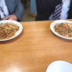 新華園 - 同僚たちはまたしても皿うどん♪