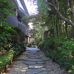 仙石高原大箱根一の湯 - 本館ロビーへのアプローチ