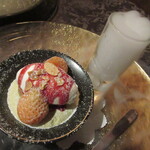 レストラン キモト - 【ピスタチオのムース　自家製ミルクソルベ】