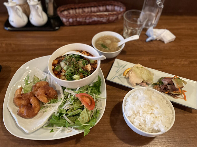 ヤッチャイ 三ノ宮 ｊｒ 中華料理 食べログ