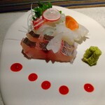 日本料理 TOBIUME - 若松の脇之浦の天然鯛、柏原漁港の甲イカ、イサキ