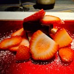 日本料理 TOBIUME - 若松あまおうと自家製ショコラテリーヌ