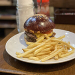 TOKYO BURGER CAFE&BAR - 