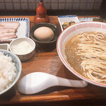 炭火焼濃厚中華そば 倫道 - 